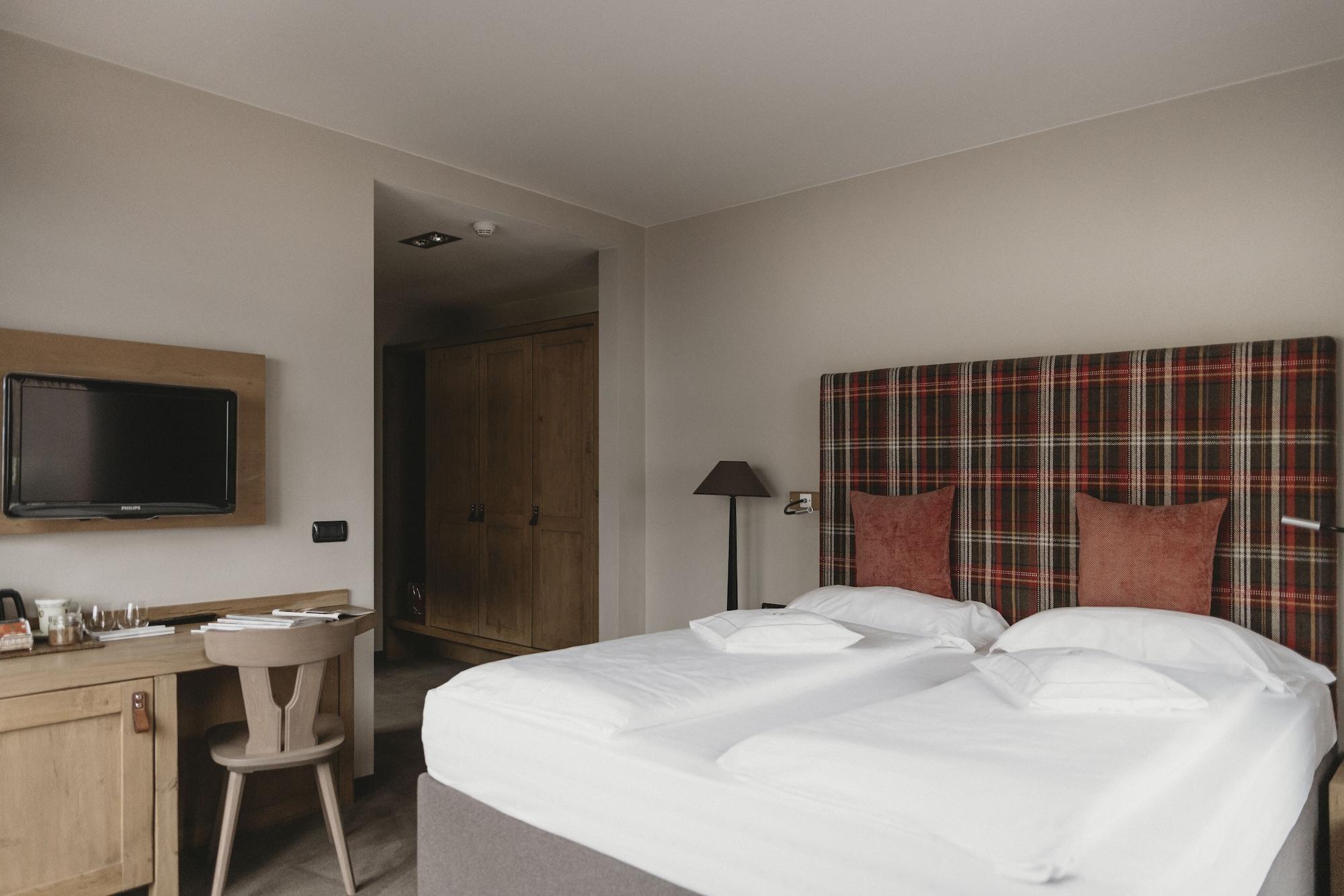 Eco & Wellness Boutique Hotel Sonne リヴィーニョ エクステリア 写真