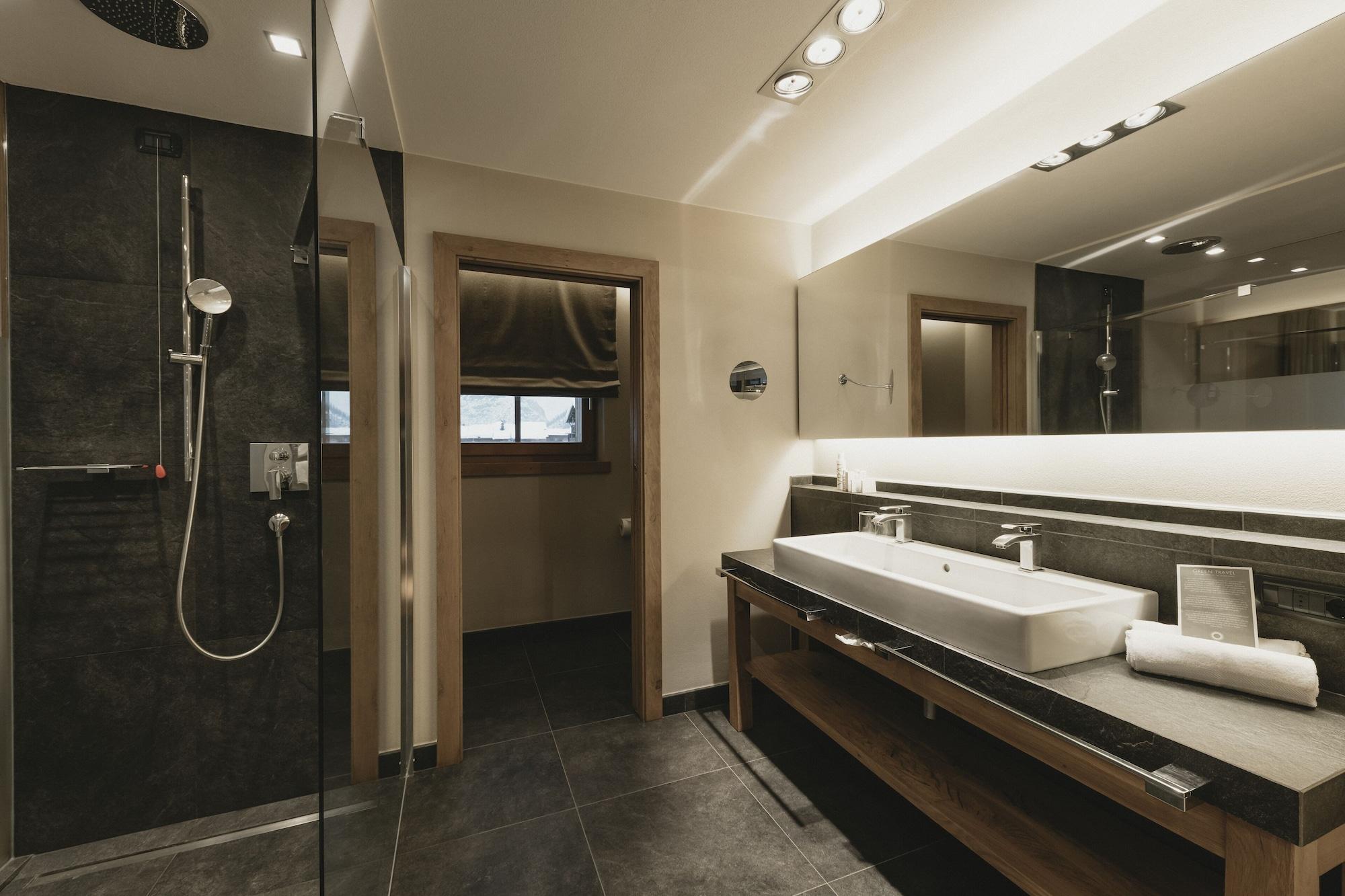 Eco & Wellness Boutique Hotel Sonne リヴィーニョ エクステリア 写真