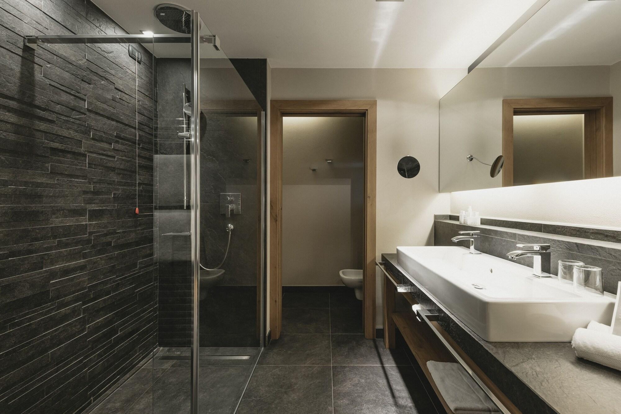 Eco & Wellness Boutique Hotel Sonne リヴィーニョ エクステリア 写真