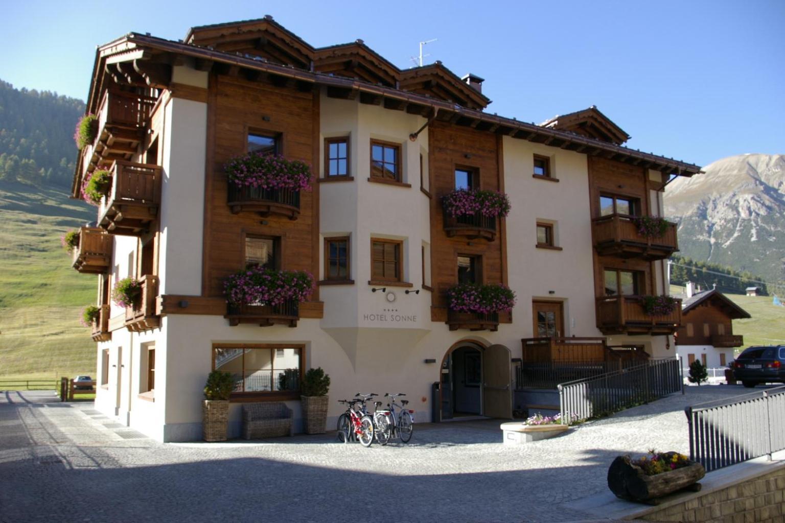 Eco & Wellness Boutique Hotel Sonne リヴィーニョ エクステリア 写真